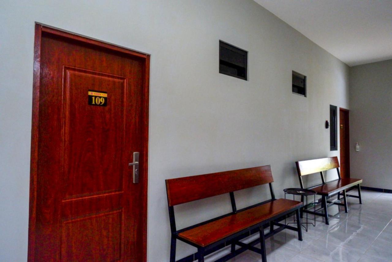 Reddoorz Near Kampus Ump Purwokerto 2 Hotel Sumbang Eksteriør billede